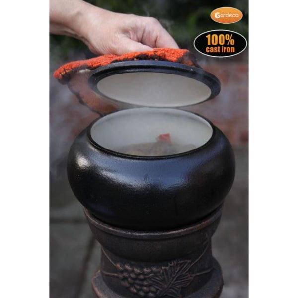 In Action: Gardeco Medium Cast Iron Cooking Pot | SKU: COOK-POTMED | Barcode: 5031599037523